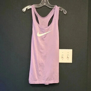 Women’s Nike razorback tank size XS